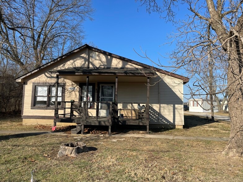 More Photos Of 2902 Clay St, De Soto Manufactured Housing Mobile Home Park For Sale