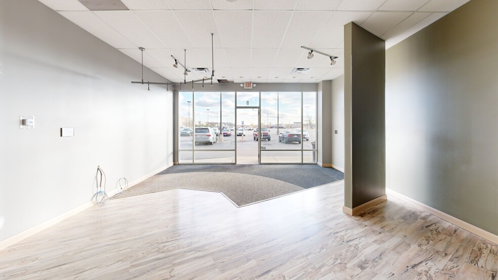 More Photos Of 3308 N Wayne St, Angola General Retail For Lease