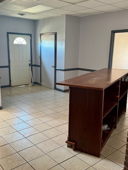 More Photos Of 4655 Cleburne Blvd, Dublin Restaurant For Lease