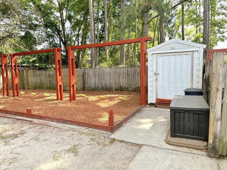 More Photos Of 794 King George Blvd, Savannah Schools For Lease