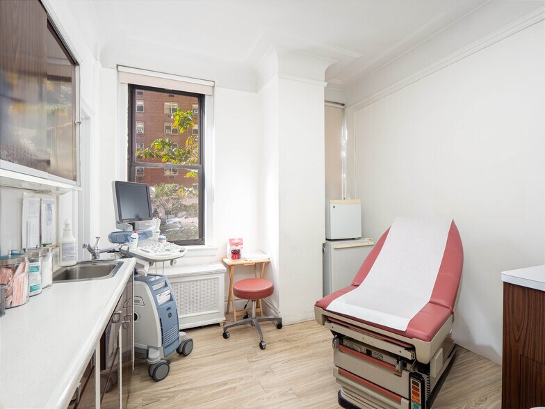 More Photos Of 1160 Park Ave, New York Apartments For Sale