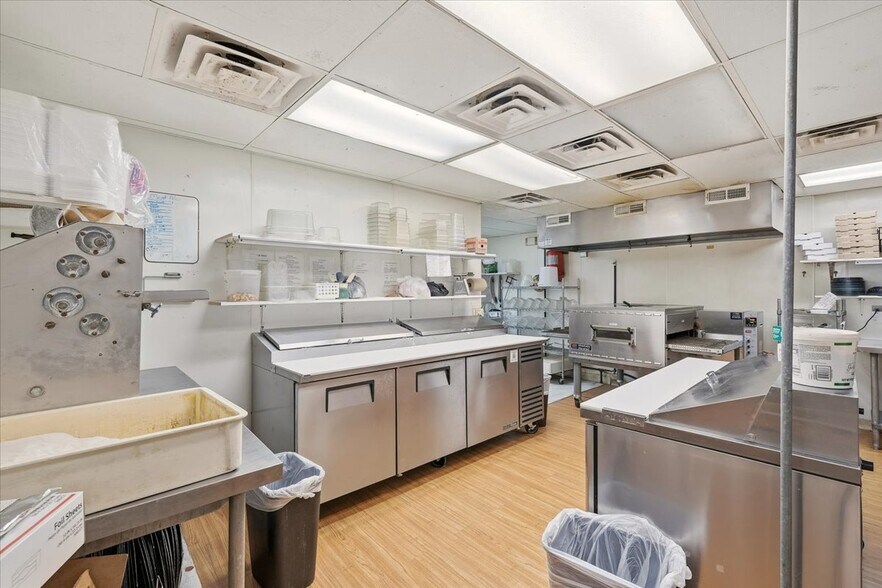 More Photos Of 547 E Main St, Ashland Restaurant For Sale