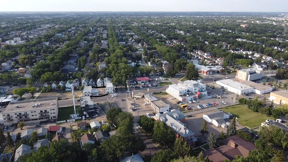 More Photos Of 9210 111th Ave NW, Edmonton Storefront For Sale