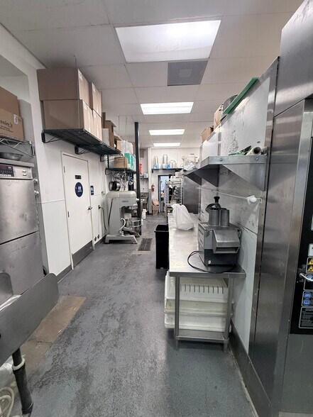 More Photos Of 8856-8858 W Pico Blvd, Los Angeles Storefront Retail Office For Lease