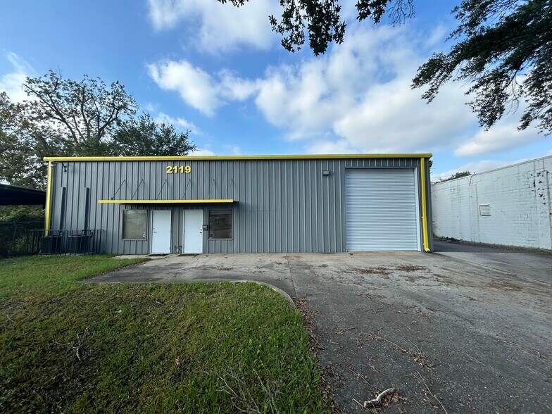 Primary Photo Of 2119 W Beaver St, Jacksonville Service For Lease