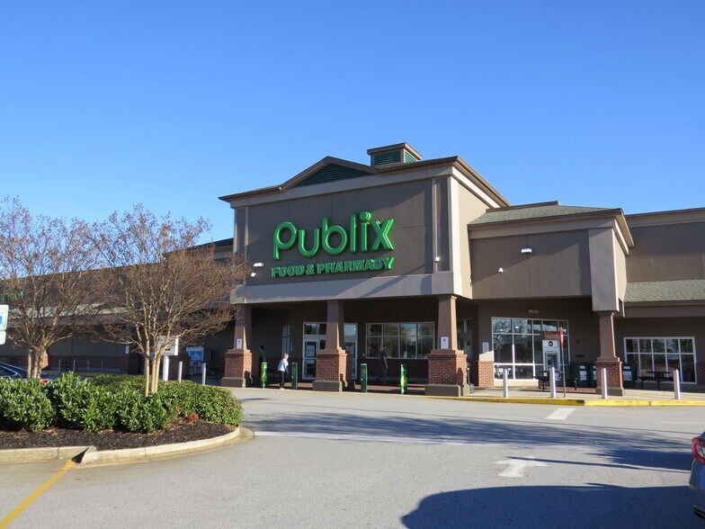 More Photos Of 2700 Woodruff Rd, Simpsonville Unknown For Lease