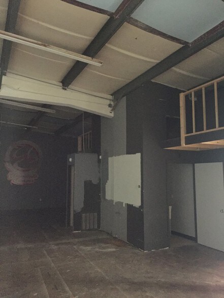 More Photos Of 11616 Industriplex Blvd, Baton Rouge Warehouse For Sale