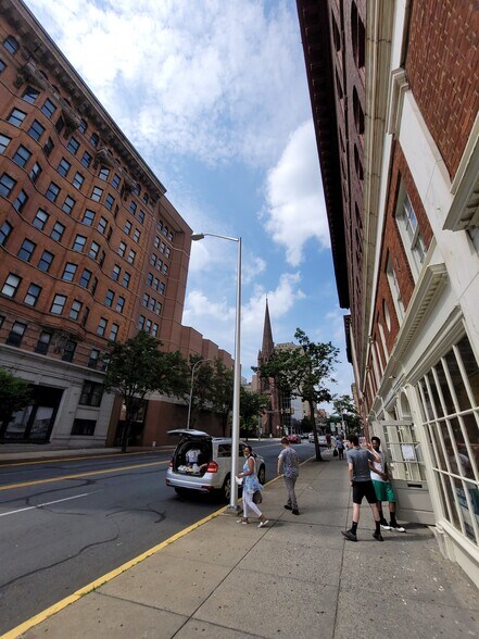 More Photos Of 501 Penn St, Reading Office For Sale
