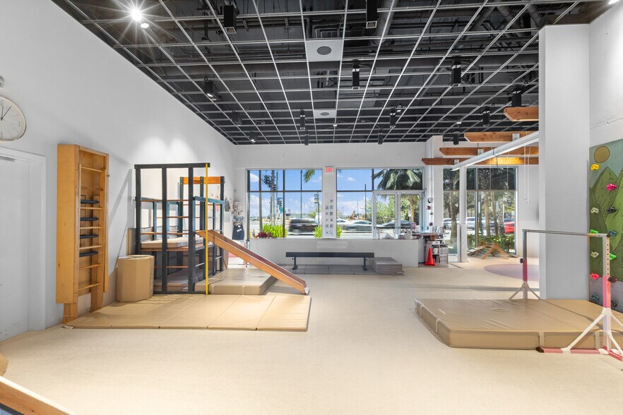 More Photos Of , Honolulu Multifamily For Sale