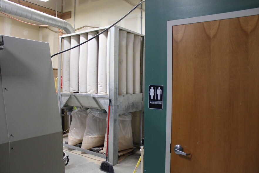 More Photos Of 7801 Corporate Blvd, Plain City Industrial For Sale