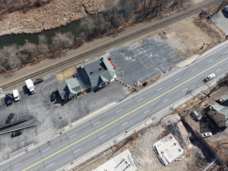More Photos Of 192 Ny-17, Tuxedo Park Restaurant For Lease