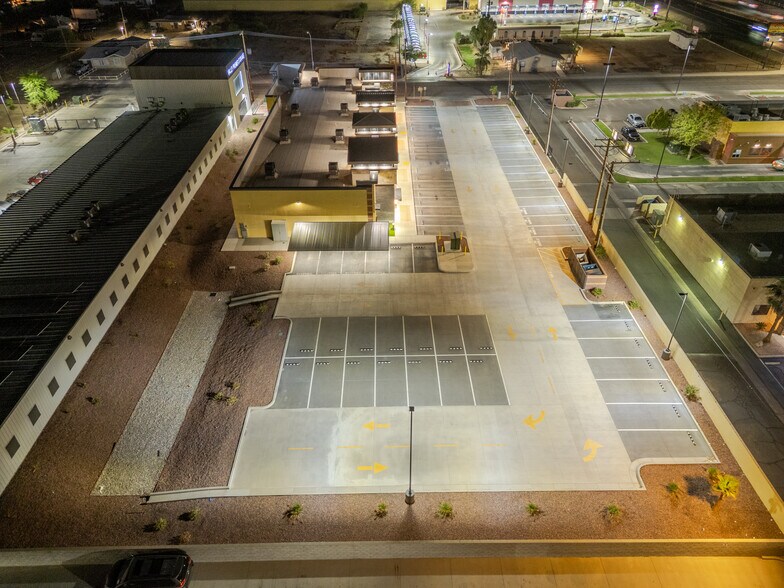 More Photos Of 1446 W Pico Ave, El Centro Medical For Lease