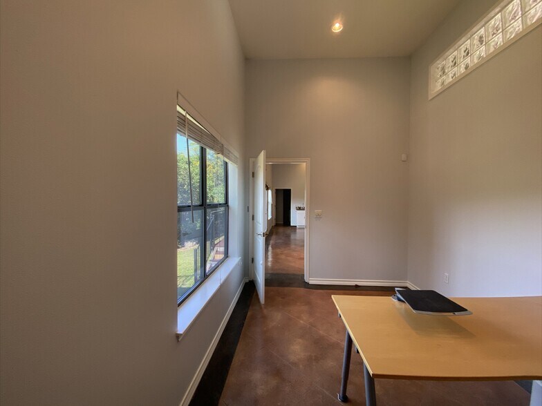 More Photos Of 16201 Dodd St, Volente Coworking Space