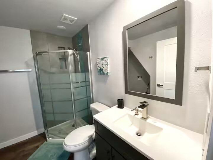 More Photos Of 6159 Crestview Dr, Athens Specialty For Sale