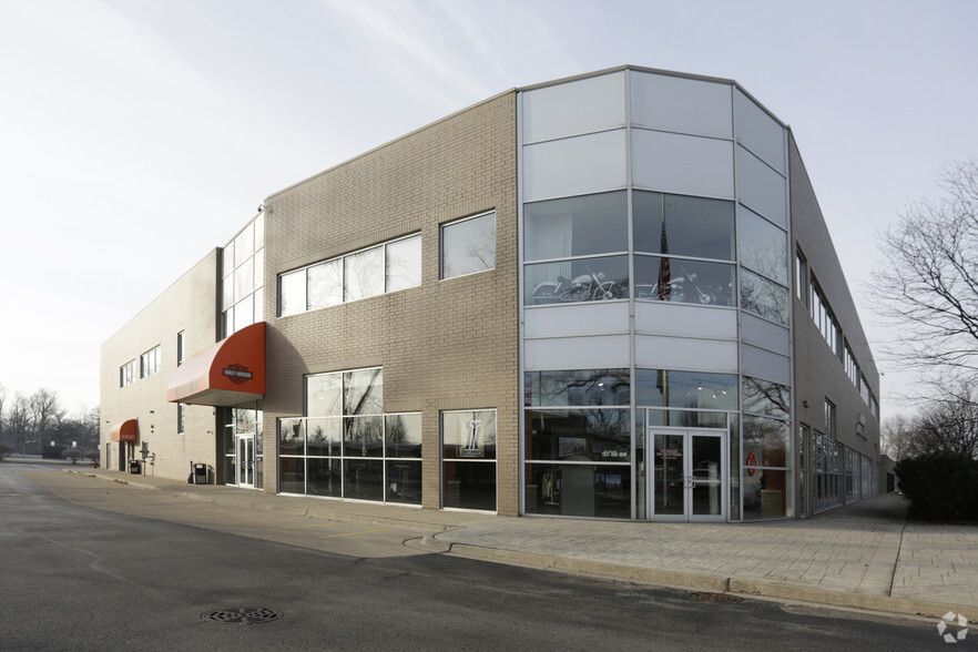 Primary Photo Of 2595 Ogden Ave, Lisle Storefront Retail Office For Lease