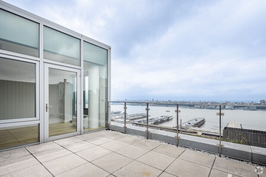 More Photos Of 550 W 54th St, New York Apartments For Lease