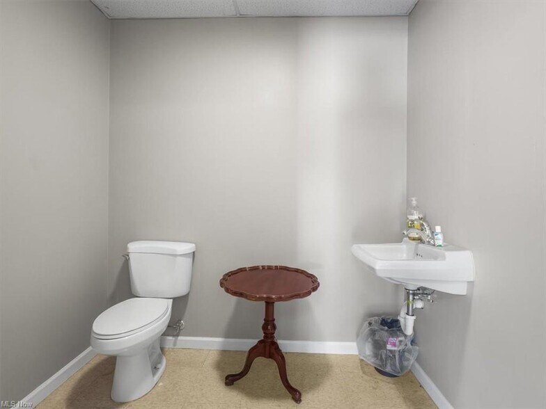 More Photos Of 326 W Main Rd, Conneaut Freestanding For Sale