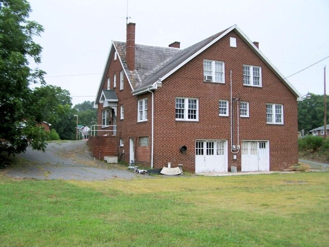More Photos Of 1214 Pee Dee Ave, Albemarle Storefront Retail Office For Sale