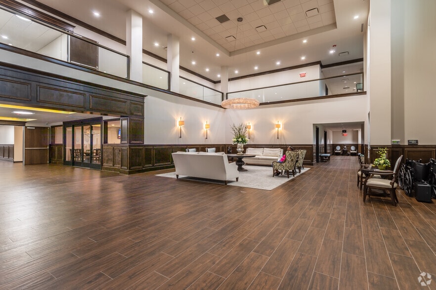 More Photos Of 2826 Ross Clark Cir, Dothan Medical For Lease
