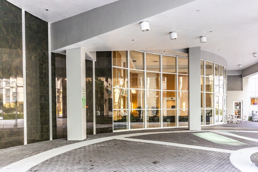More Photos Of 9155 S Dadeland Blvd, Miami Office For Lease