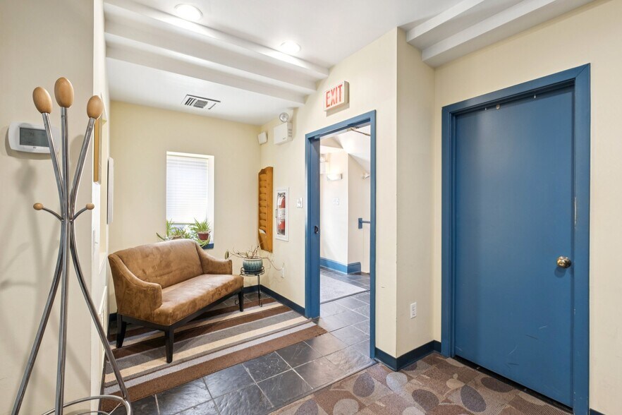 More Photos Of , Narberth Office For Sale