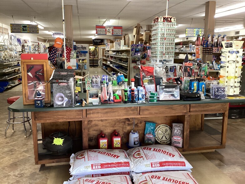 More Photos Of 7811 Main, Dozier Freestanding For Sale