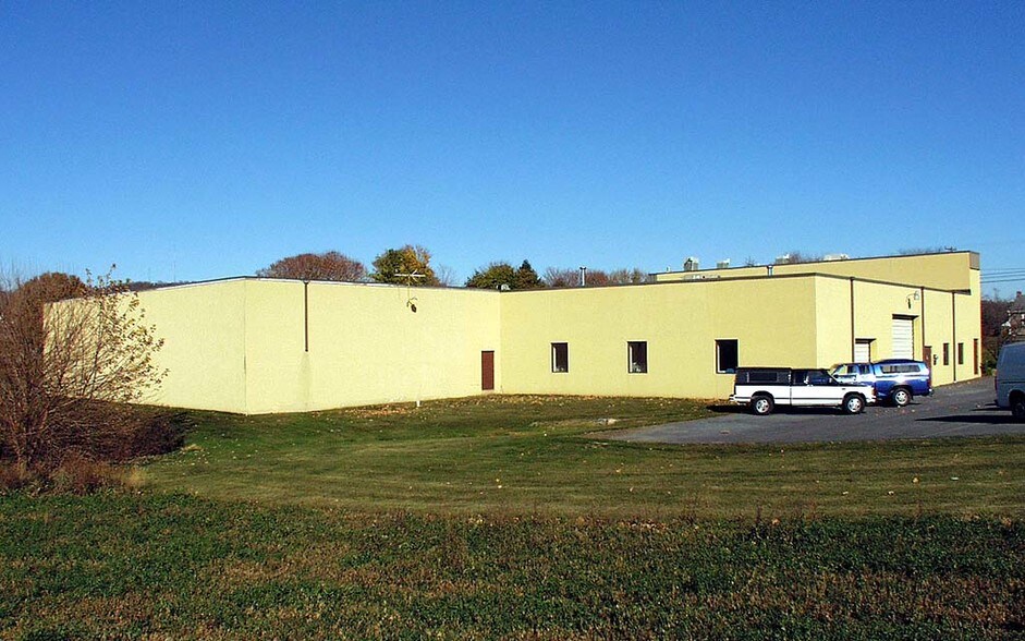 More Photos Of 1185 Division Hwy, Ephrata Warehouse For Lease