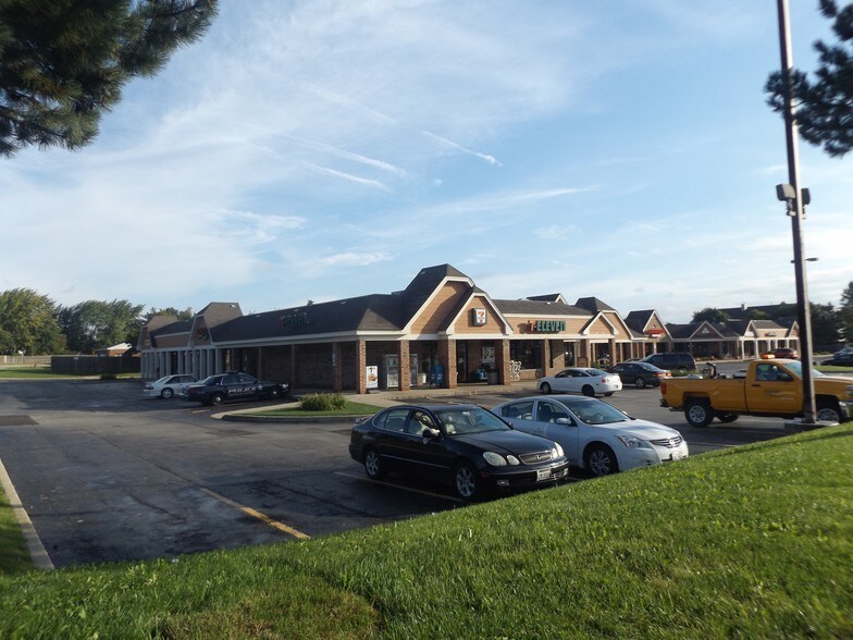 Primary Photo Of 1410-1530 Hintz Rd, Arlington Heights Unknown For Lease