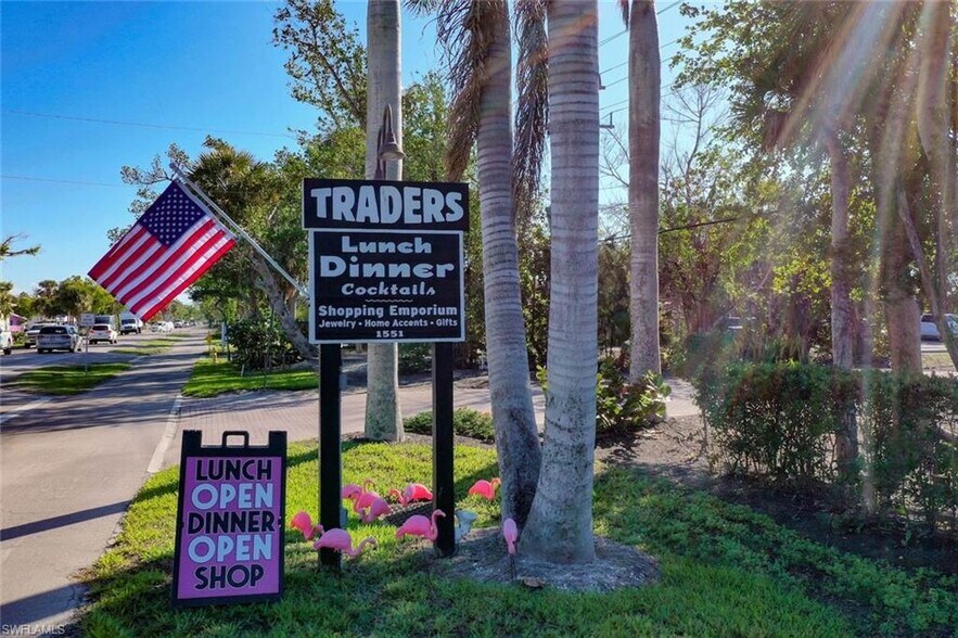 More Photos Of 1551 Periwinkle Way, Sanibel Restaurant For Sale