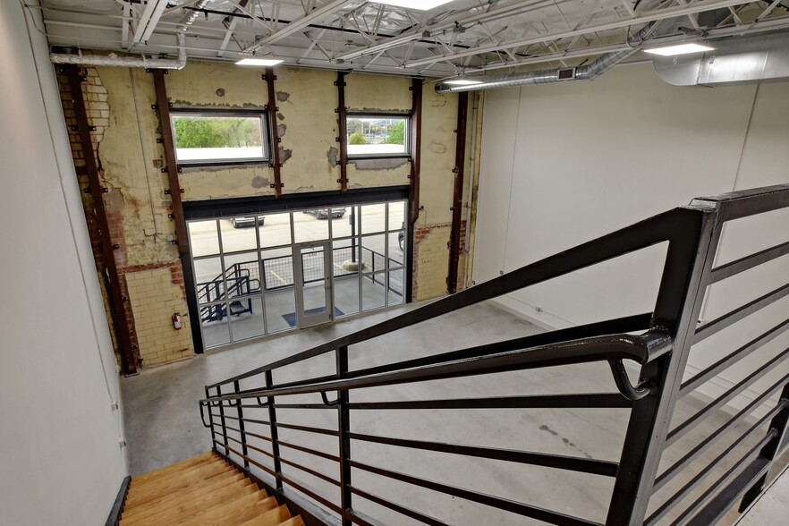 More Photos Of 215 Coca Cola Pl, San Antonio Apartments For Lease