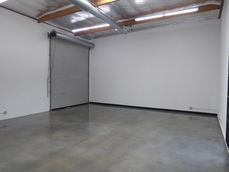 More Photos Of 1415-1441 Gardena Ave, Glendale Warehouse For Lease