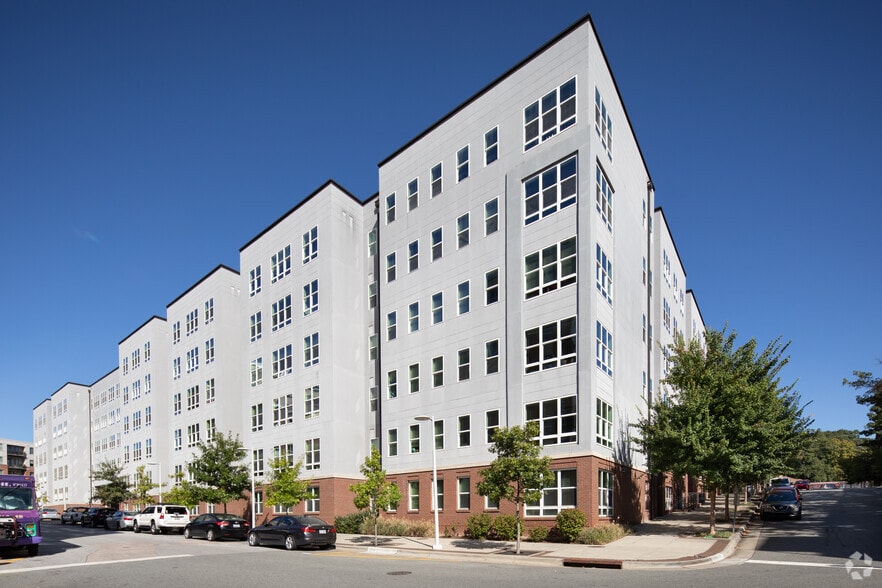 More Photos Of 3001 Hillsborough St, Raleigh Apartments For Lease