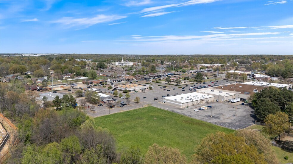 More Photos Of 38 Goodman Rd E, Southaven Land For Sale