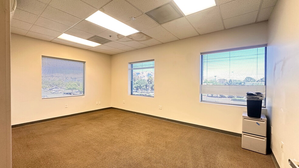More Photos Of 4580 Auto Mall Pky, Fremont Research And Development For Sale