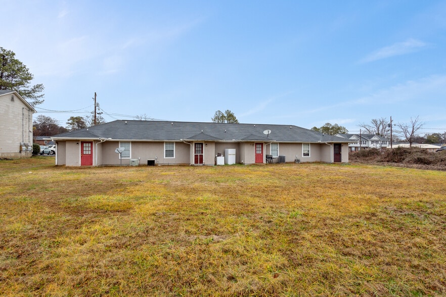 More Photos Of 124 Evergreen Trl, Cartersville Apartments For Sale