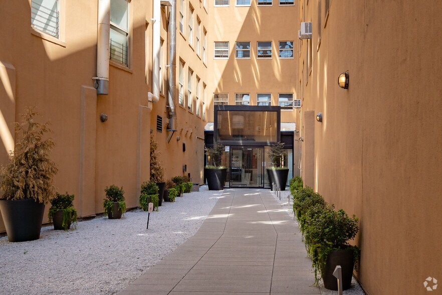 More Photos Of 275 Park Ave, Brooklyn Apartments For Lease