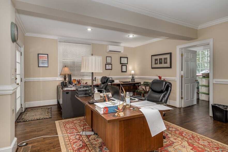 More Photos Of 2090 Eastern Ave, Nashville Office Residential For Sale