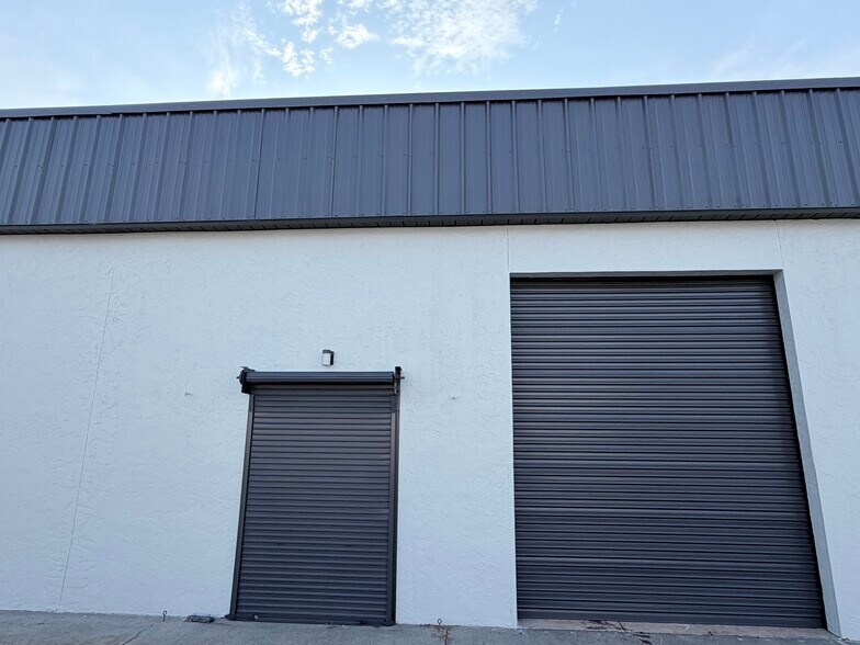 More Photos Of 100 Commerce Way, Sanford Warehouse For Lease