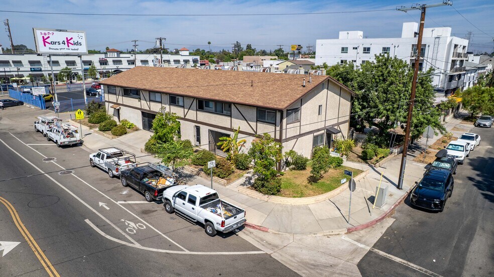 Primary Photo Of 6003 Craner Ave, North Hollywood Apartments For Sale