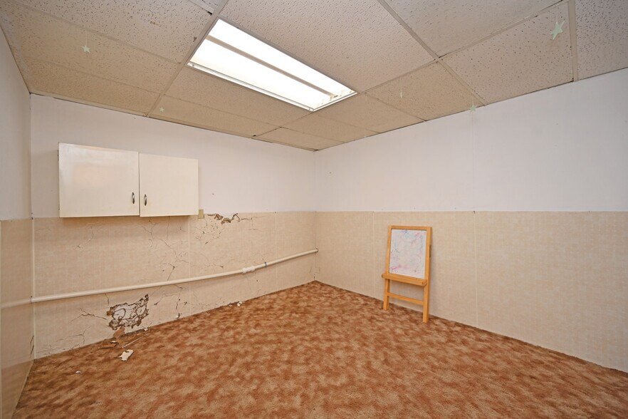 More Photos Of 1810 North Blvd, Fairborn Lodge Meeting Hall For Sale