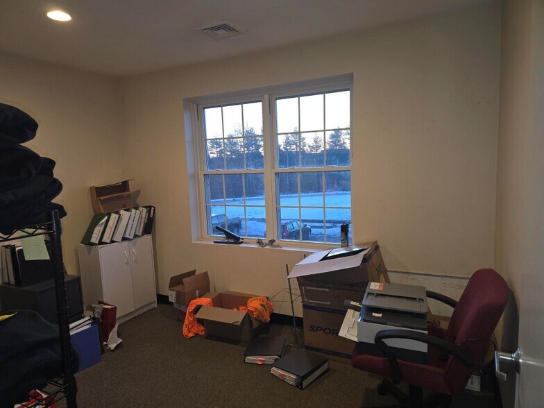 More Photos Of 225 Industrial Rd, Wrentham Service For Lease