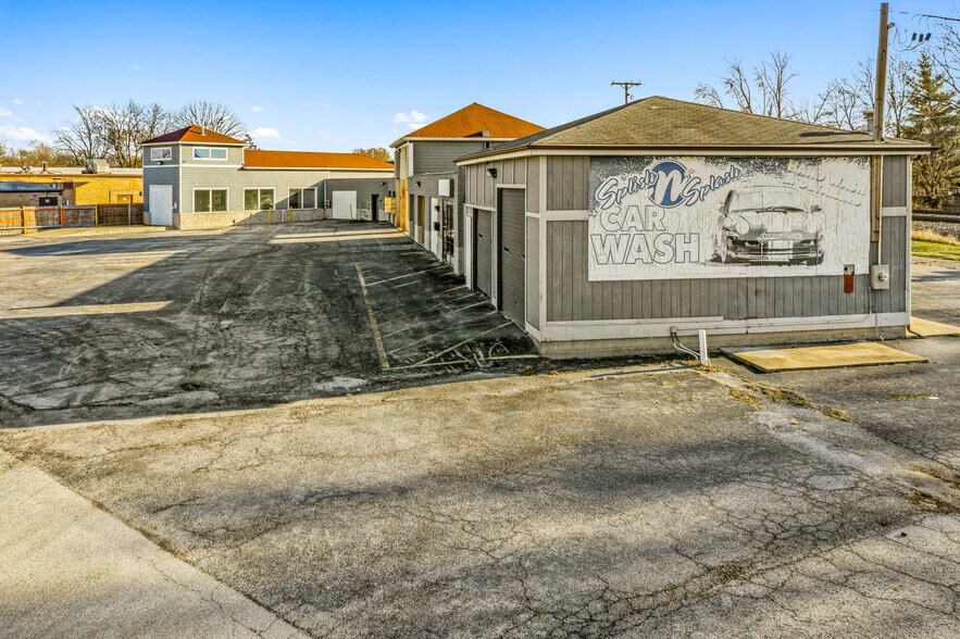 More Photos Of 565 E 170th St, South Holland Carwash For Sale