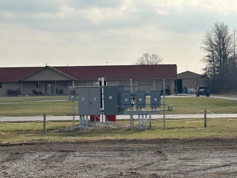 More Photos Of 9274 E 1050th Ave, Robinson Flex For Sale