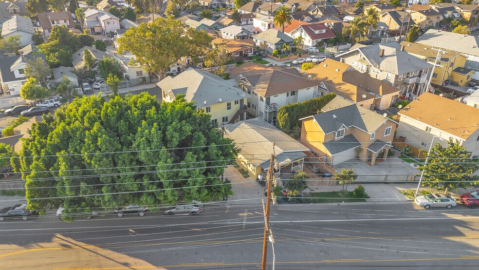 More Photos Of 4257 San Pedro Pl, Los Angeles Apartments For Sale
