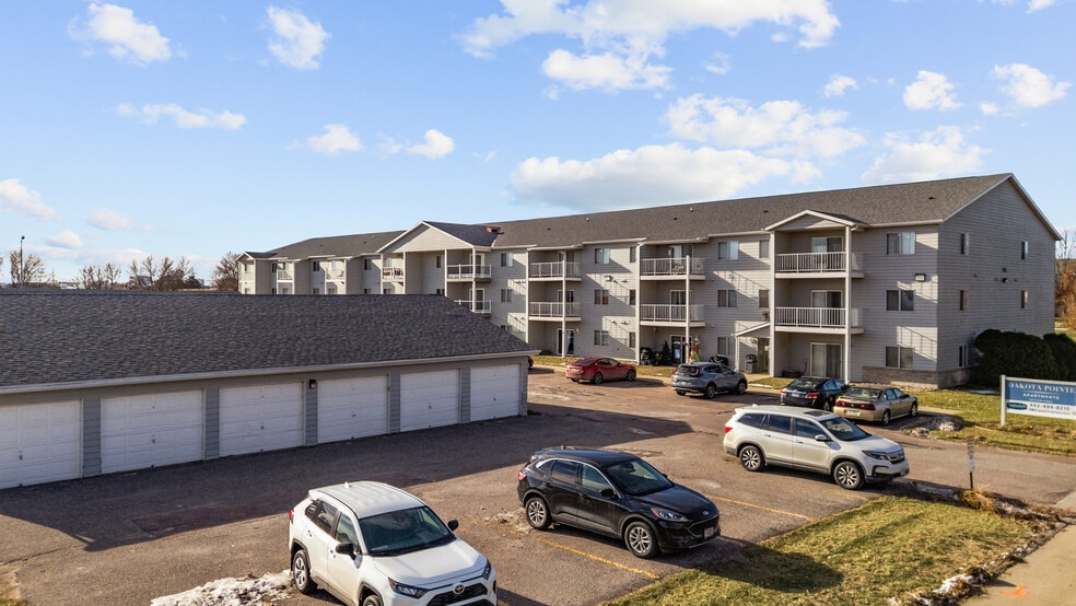 More Photos Of 200-208 E 39th St, South Sioux City Apartments For Sale