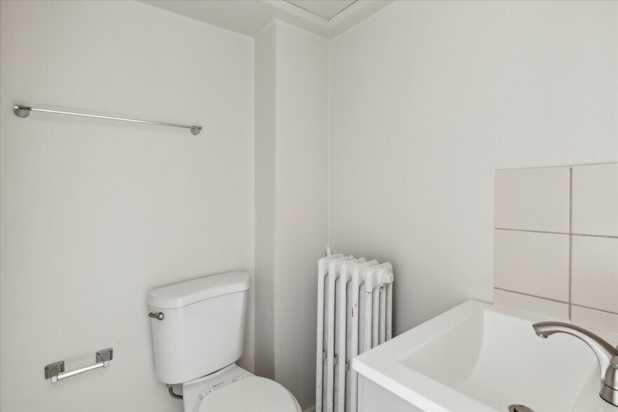 More Photos Of 20 S Village Ave, Exton Apartments For Sale