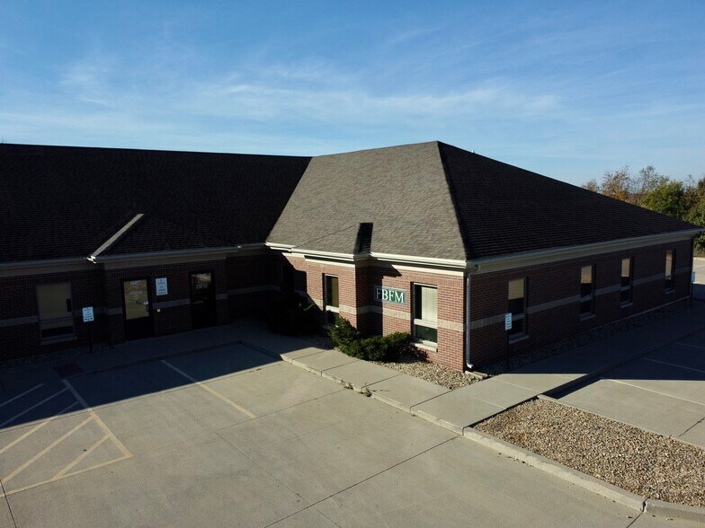 Primary Photo Of 1607 Tullamore Ave, Bloomington Office For Lease