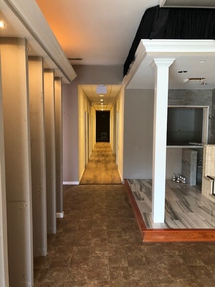 More Photos Of 9208 Venture Ct, Manassas Park Warehouse For Lease