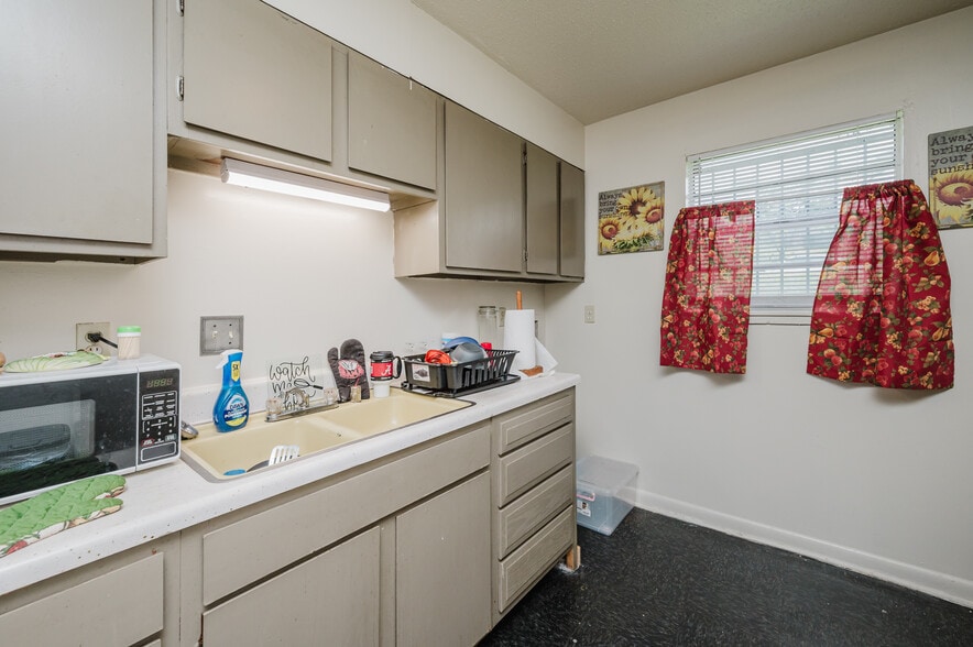 More Photos Of , Birmingham Multifamily For Sale