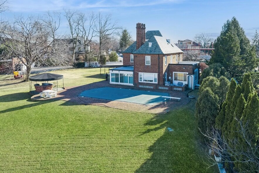 More Photos Of 125 Malba Dr, Flushing Land For Sale